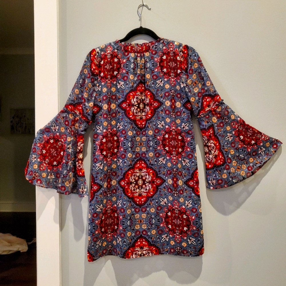 Black house white market dress